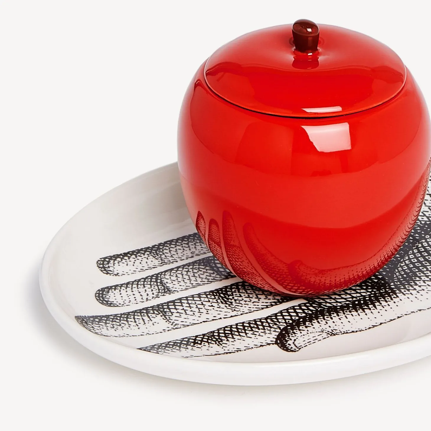 candela_profumata_al_buio_3.webp Fornasetti Candela Profumata Al Buio - Decoro Peccato Originale - Fragranza Frutto Proibito^ Candele Profumate