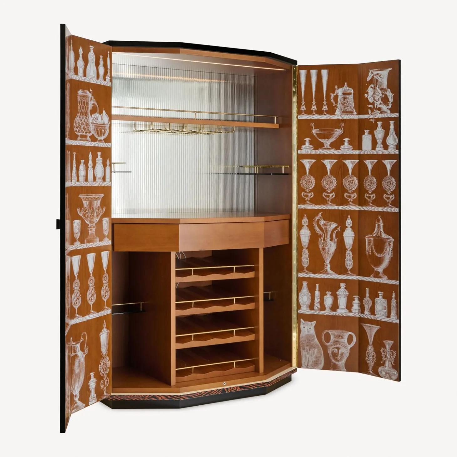 mobile_bar_curvo_poliedri_3.webp Fornasetti Mobile Bar Curvo Poliedrico Vasi^ Armadi Curvi