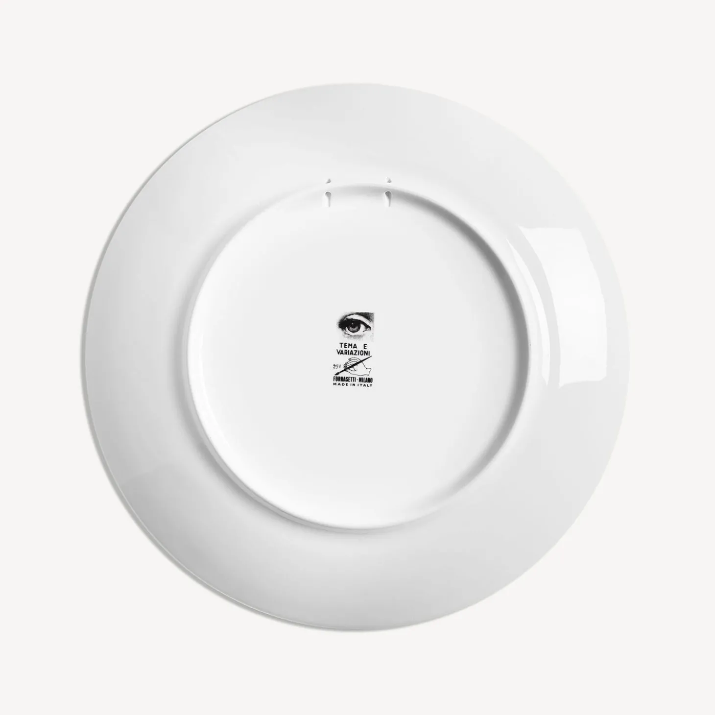 piatto_da_muro_tema_e_var_2-49.webp Fornasetti Piatto Da Muro Tema E Variazioni N.250^ Ripetizione