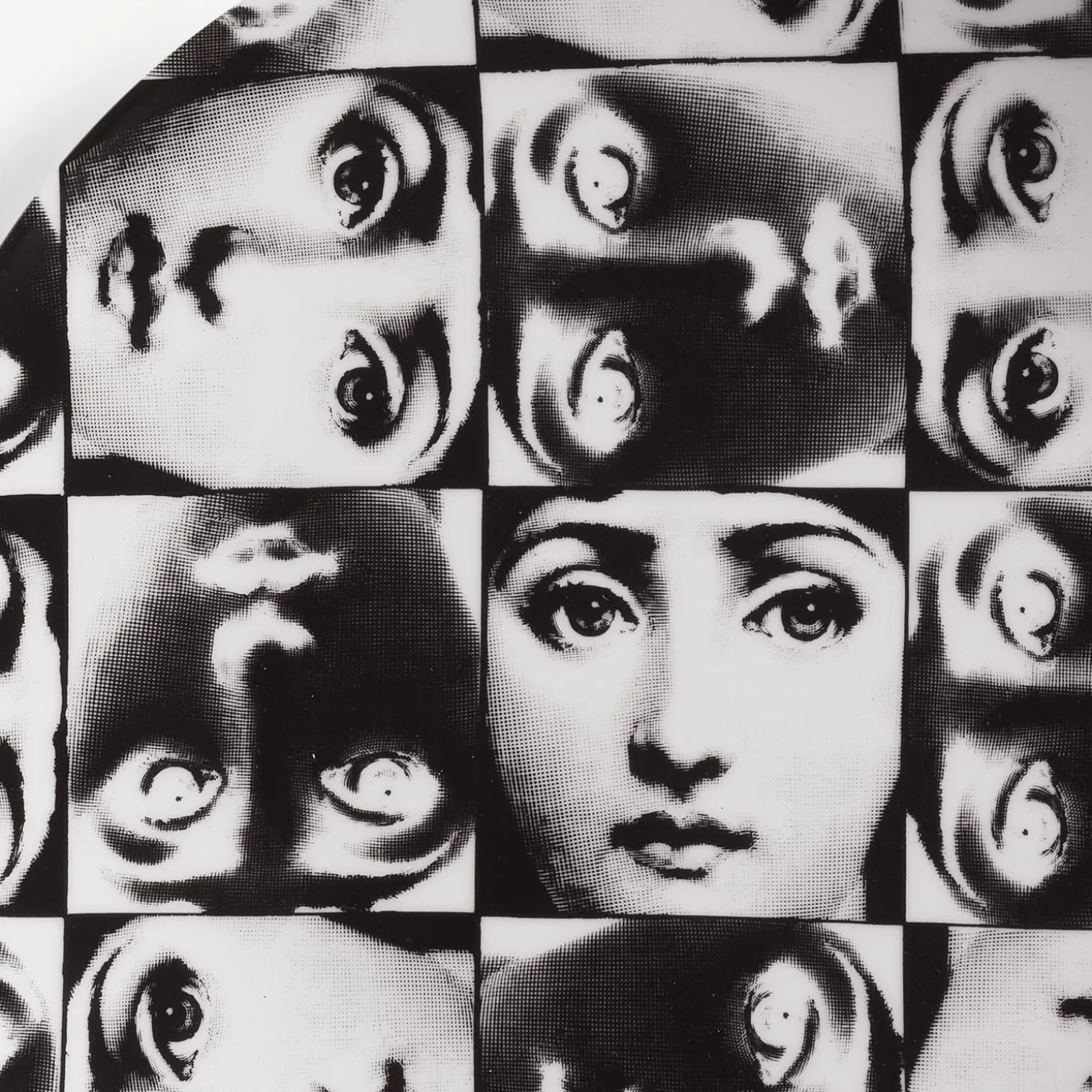 piatto_da_muro_tema_e_var_3-53.webp Fornasetti Piatto Da Muro Tema E Variazioni N.275^ Ripetizione