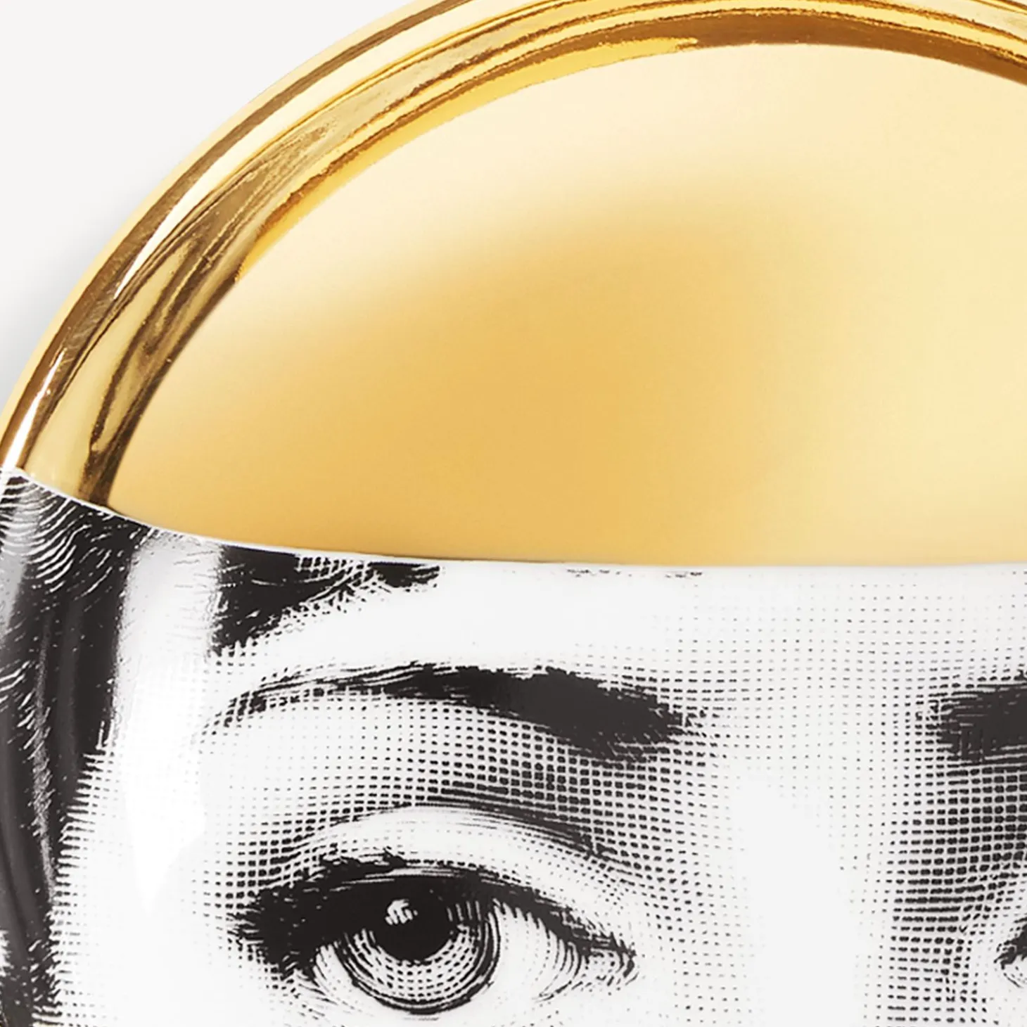 posacenere_tema_e_variazi_3-19.webp Fornasetti Posacenere Tema E Variazioni N.32^ Posacenere Di Design