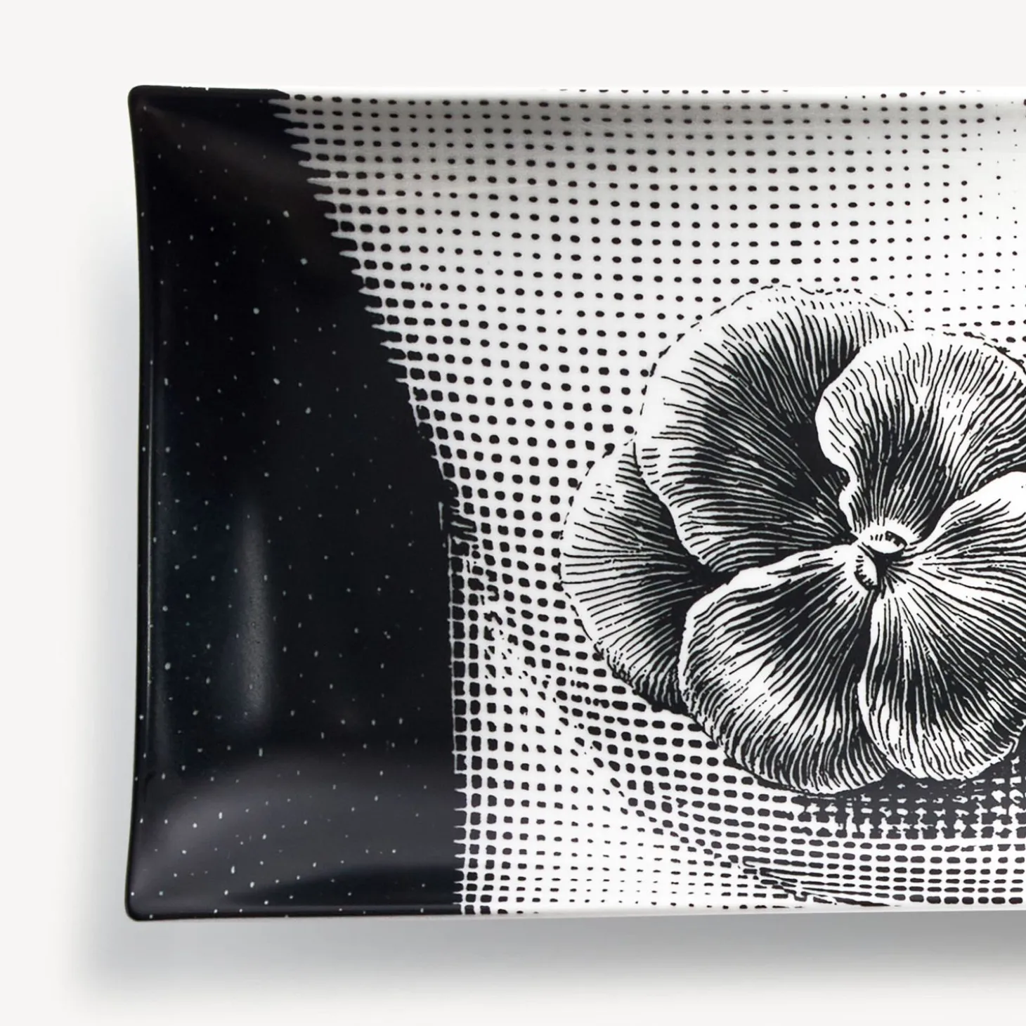 vassoio_tema_e_variazioni_3-6.webp Fornasetti Vassoio Tema E Variazioni N.137^ Vassoi Decorativi